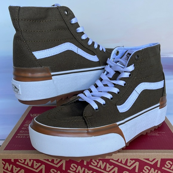 Vans WMNS Sk8-Hi Tapered
Canvas Dark Olive
VN0005U2D0L
Platforms Sneakers - Picture 9 of 16